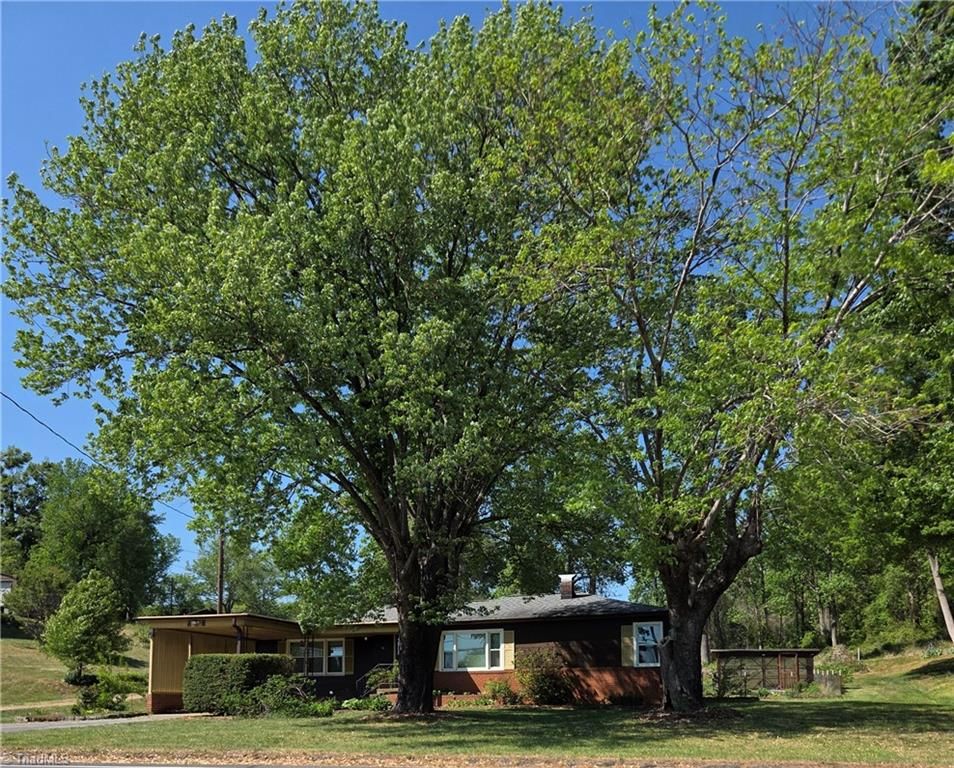 145 Black Oak Ridge Road, Taylorsville, NC 28681