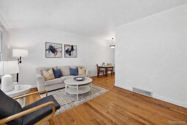 2327 Fernwood Avenue, Ann Arbor, MI 48104