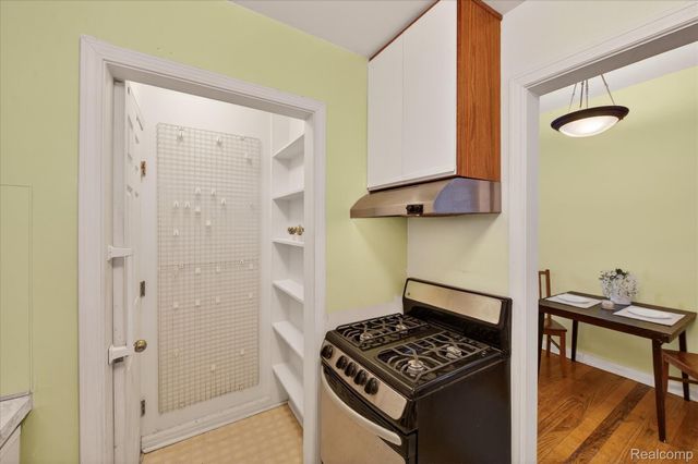 2327 Fernwood Avenue, Ann Arbor, MI 48104