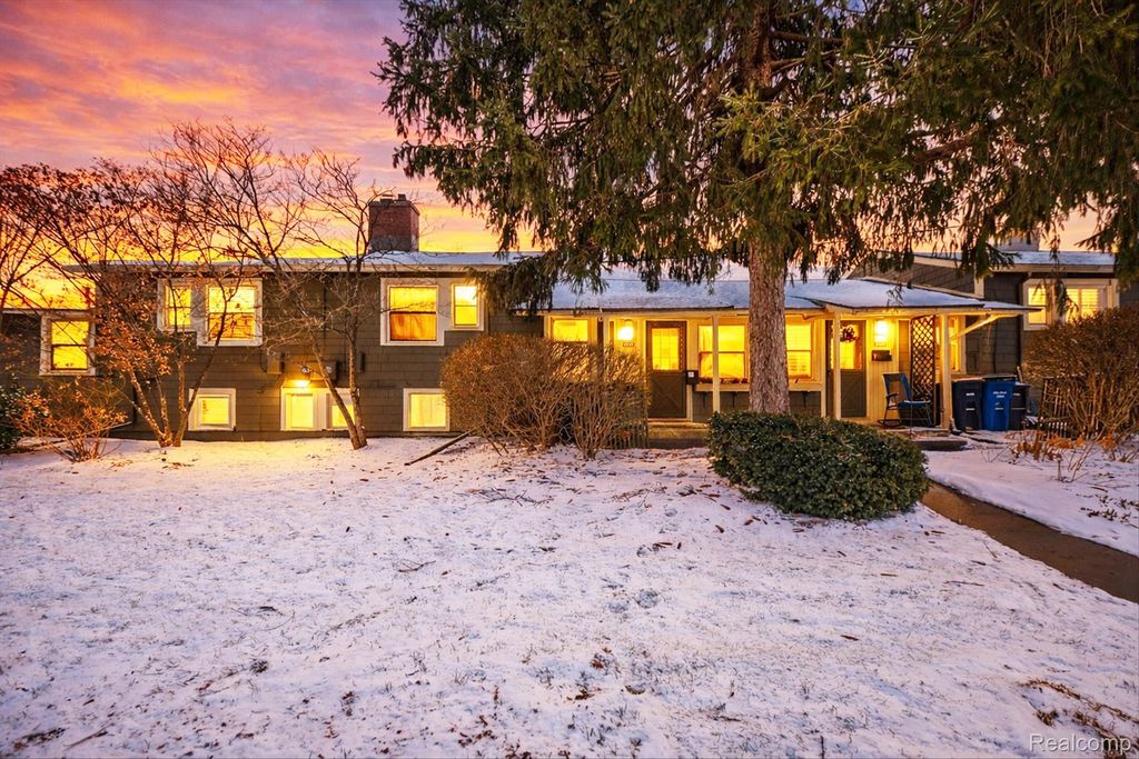 2327 Fernwood Avenue, Ann Arbor, MI 48104