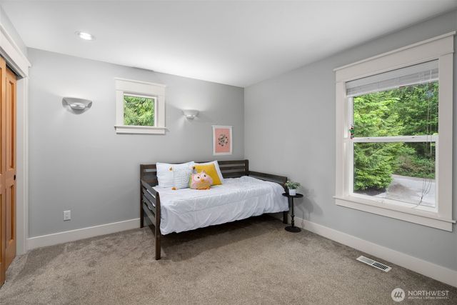6963 NE Hidden Cove Road, Bainbridge Island, WA 98110