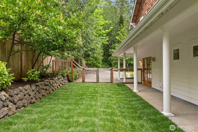 6963 NE Hidden Cove Road, Bainbridge Island, WA 98110