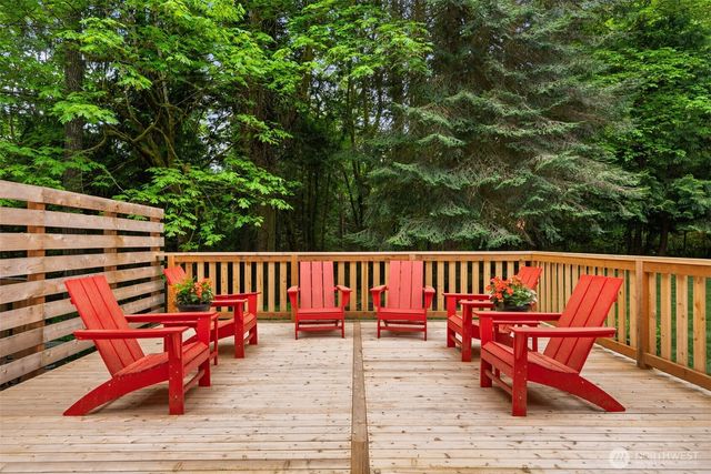 6963 NE Hidden Cove Road, Bainbridge Island, WA 98110