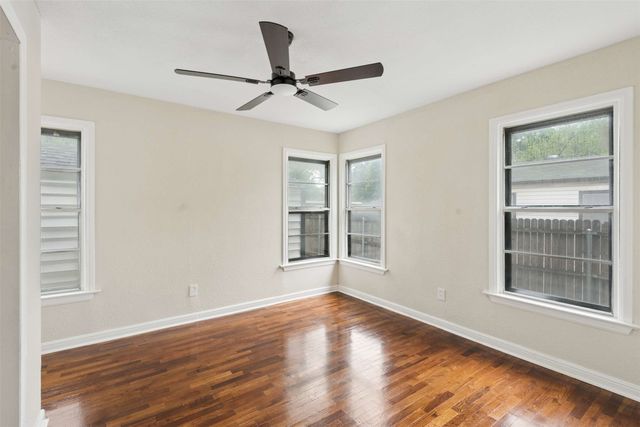 2839 Handley Drive, Fort Worth, TX 76112