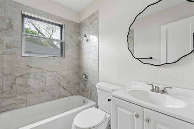 2839 Handley Drive, Fort Worth, TX 76112