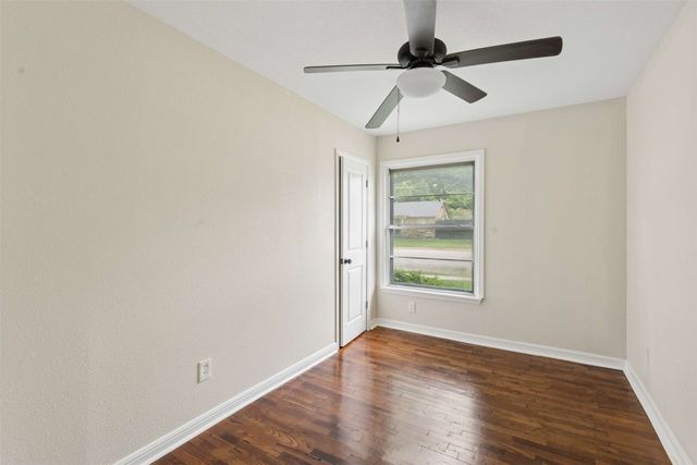 2839 Handley Drive, Fort Worth, TX 76112