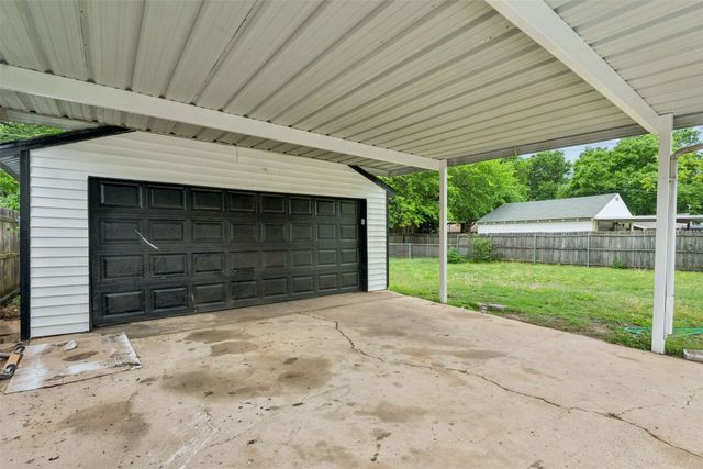 2839 Handley Drive, Fort Worth, TX 76112