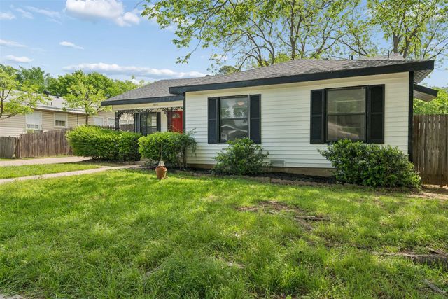 2839 Handley Drive, Fort Worth, TX 76112