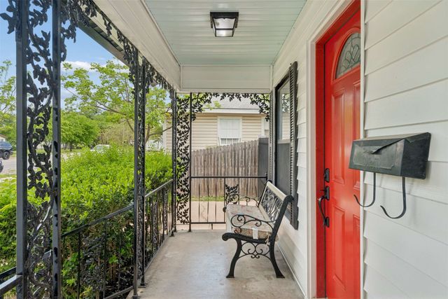 2839 Handley Drive, Fort Worth, TX 76112