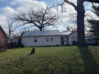 1052 Daniels Street NE, Cedar Rapids, IA 52402