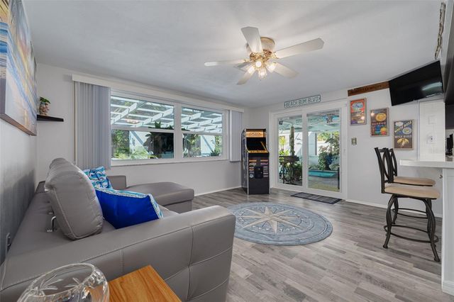 7239 VIENNA LANE, Port Richey, FL 34668