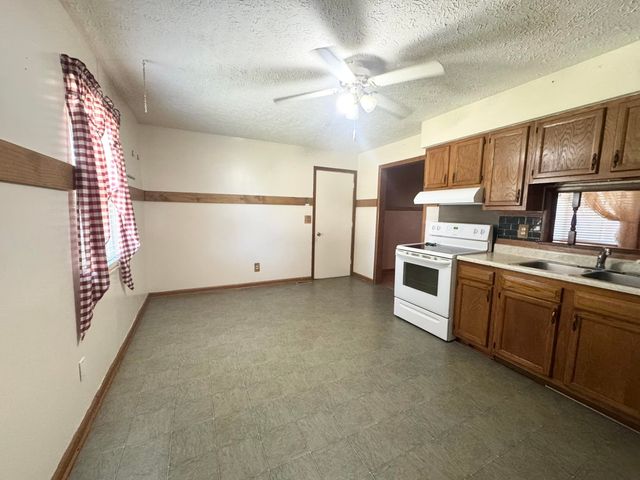 22 Township Road 1408 S, South Point, OH 45680