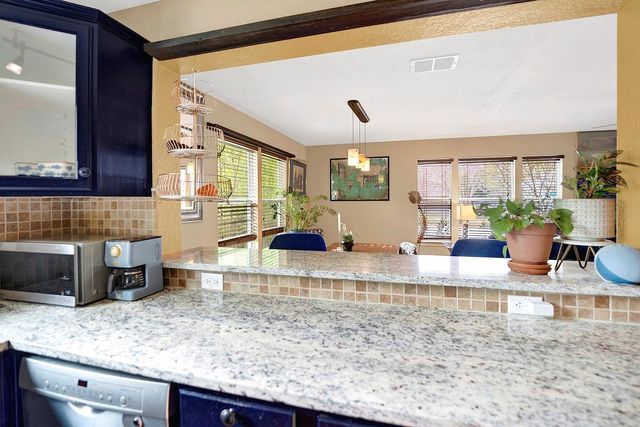 117 S Wilson ST, San Marcos, TX 78666