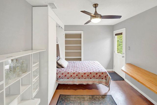 117 S Wilson ST, San Marcos, TX 78666