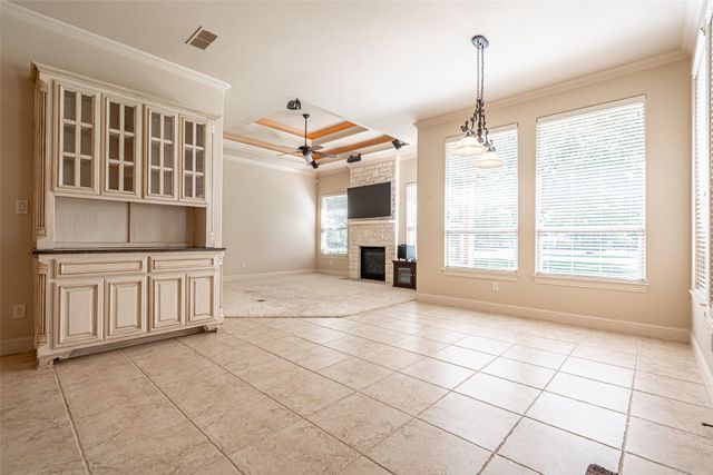 6417 Colonial Drive, Granbury, TX 76049