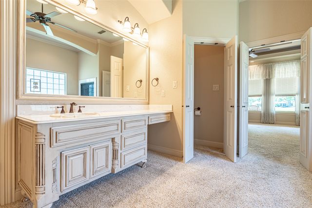 6417 Colonial Drive, Granbury, TX 76049