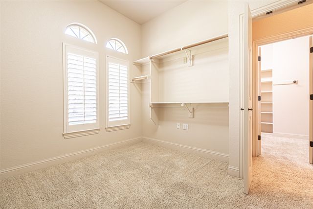 6417 Colonial Drive, Granbury, TX 76049