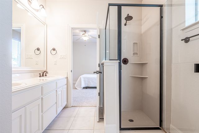 6417 Colonial Drive, Granbury, TX 76049