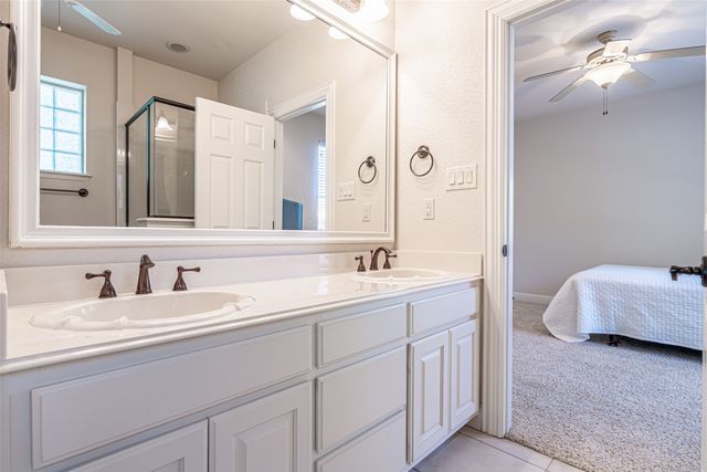 6417 Colonial Drive, Granbury, TX 76049
