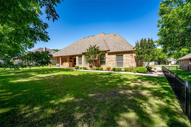 6417 Colonial Drive, Granbury, TX 76049