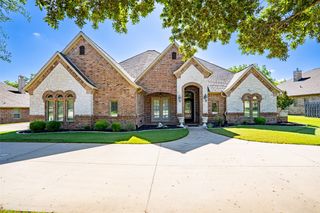6417 Colonial Drive, Granbury, TX 76049