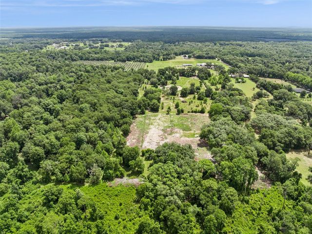 2040 HOLLY HAMMOCK ROAD, De Leon Springs, FL 32130