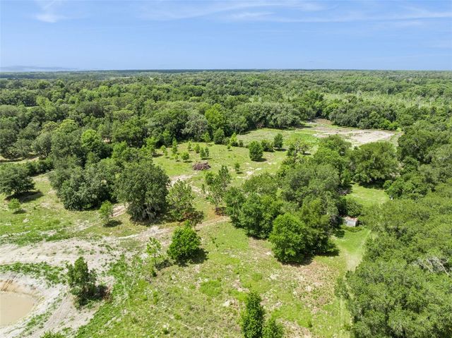 2040 HOLLY HAMMOCK ROAD, De Leon Springs, FL 32130