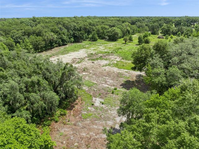 2040 HOLLY HAMMOCK ROAD, De Leon Springs, FL 32130