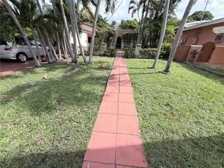 9125 Byron Ave, Surfside, FL 33154