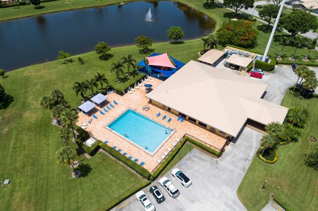 5385 Eagle Lake Drive, Palm Beach Gardens, FL 33418