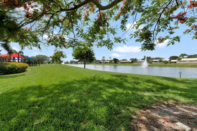 5385 Eagle Lake Drive, Palm Beach Gardens, FL 33418