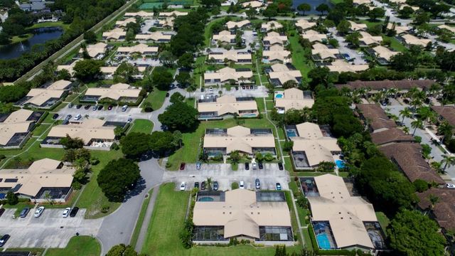 5385 Eagle Lake Drive, Palm Beach Gardens, FL 33418