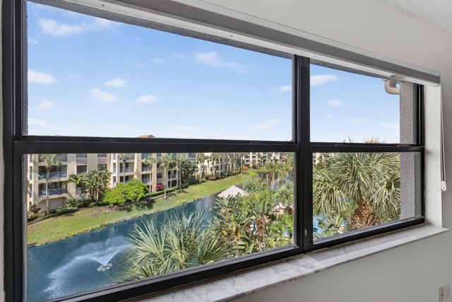 700 Uno Lago Drive 403, Juno Beach, FL 33408