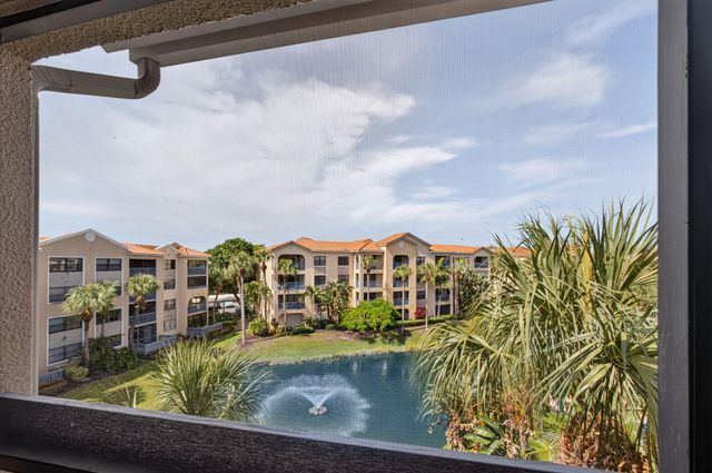 700 Uno Lago Drive 403, Juno Beach, FL 33408