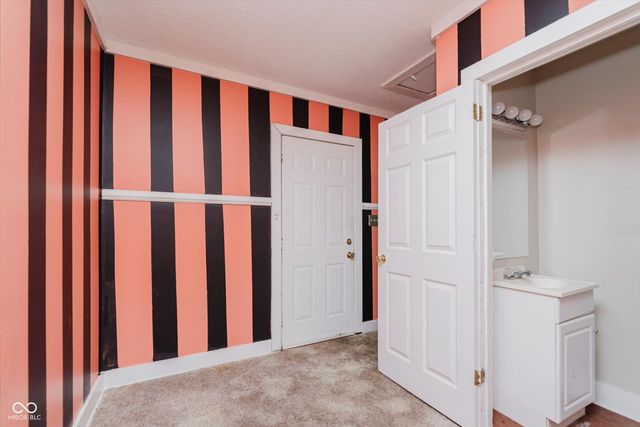 1938 N Dearborn Street, Indianapolis, IN 46218