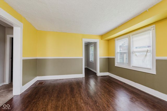 1938 N Dearborn Street, Indianapolis, IN 46218