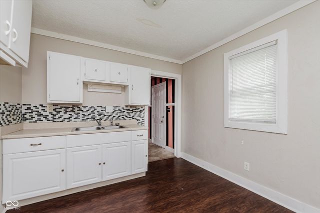 1938 N Dearborn Street, Indianapolis, IN 46218