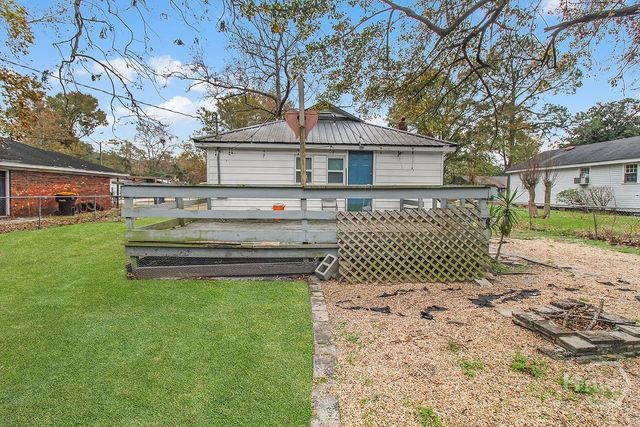 1212 E 70th Street, Savannah, GA 31404