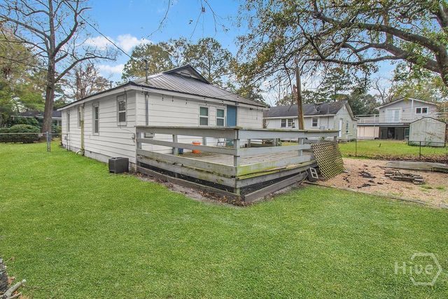 1212 E 70th Street, Savannah, GA 31404