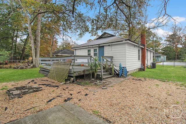 1212 E 70th Street, Savannah, GA 31404