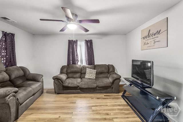 1212 E 70th Street, Savannah, GA 31404