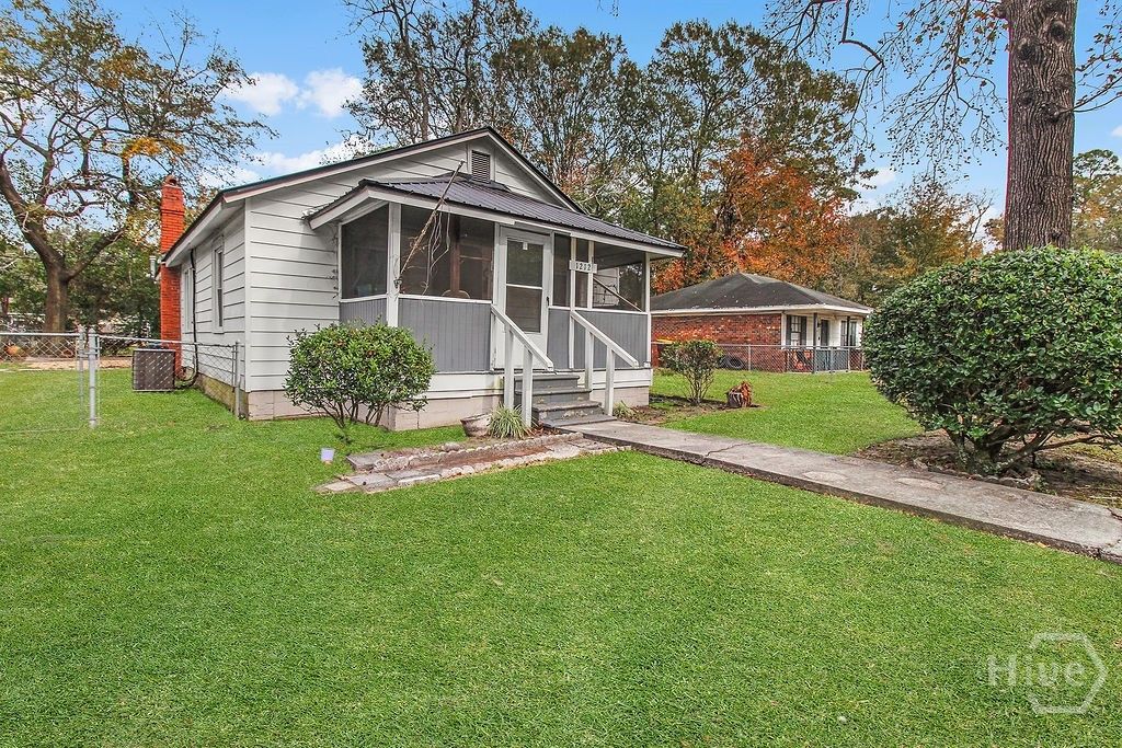 1212 E 70th Street, Savannah, GA 31404