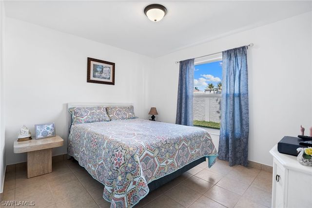 821 Gulf Pavilion DR 106, Naples, FL 34108