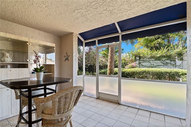 821 Gulf Pavilion DR 106, Naples, FL 34108