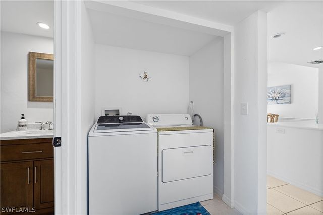 821 Gulf Pavilion DR 106, Naples, FL 34108