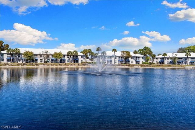 821 Gulf Pavilion DR 106, Naples, FL 34108