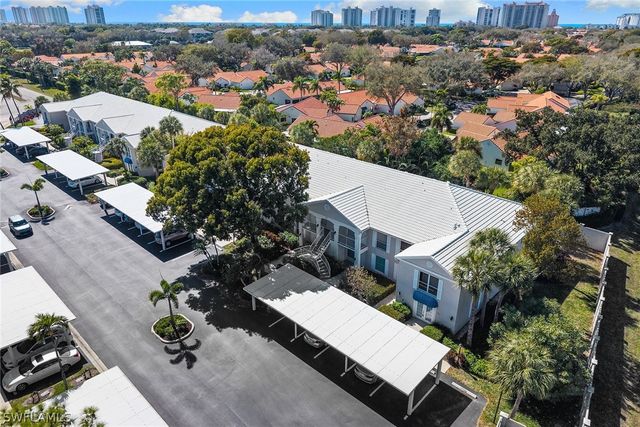 821 Gulf Pavilion DR 106, Naples, FL 34108