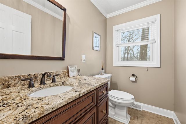 241 Spruce Haven Dr, Pine Twp, PA 15090