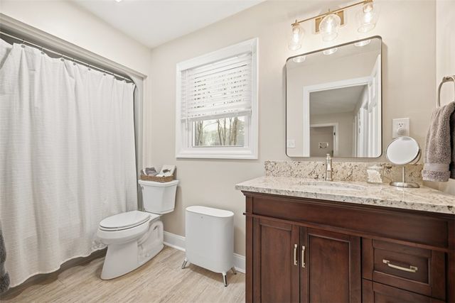 241 Spruce Haven Dr, Pine Twp, PA 15090