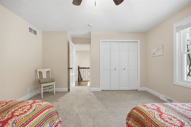 241 Spruce Haven Dr, Pine Twp, PA 15090